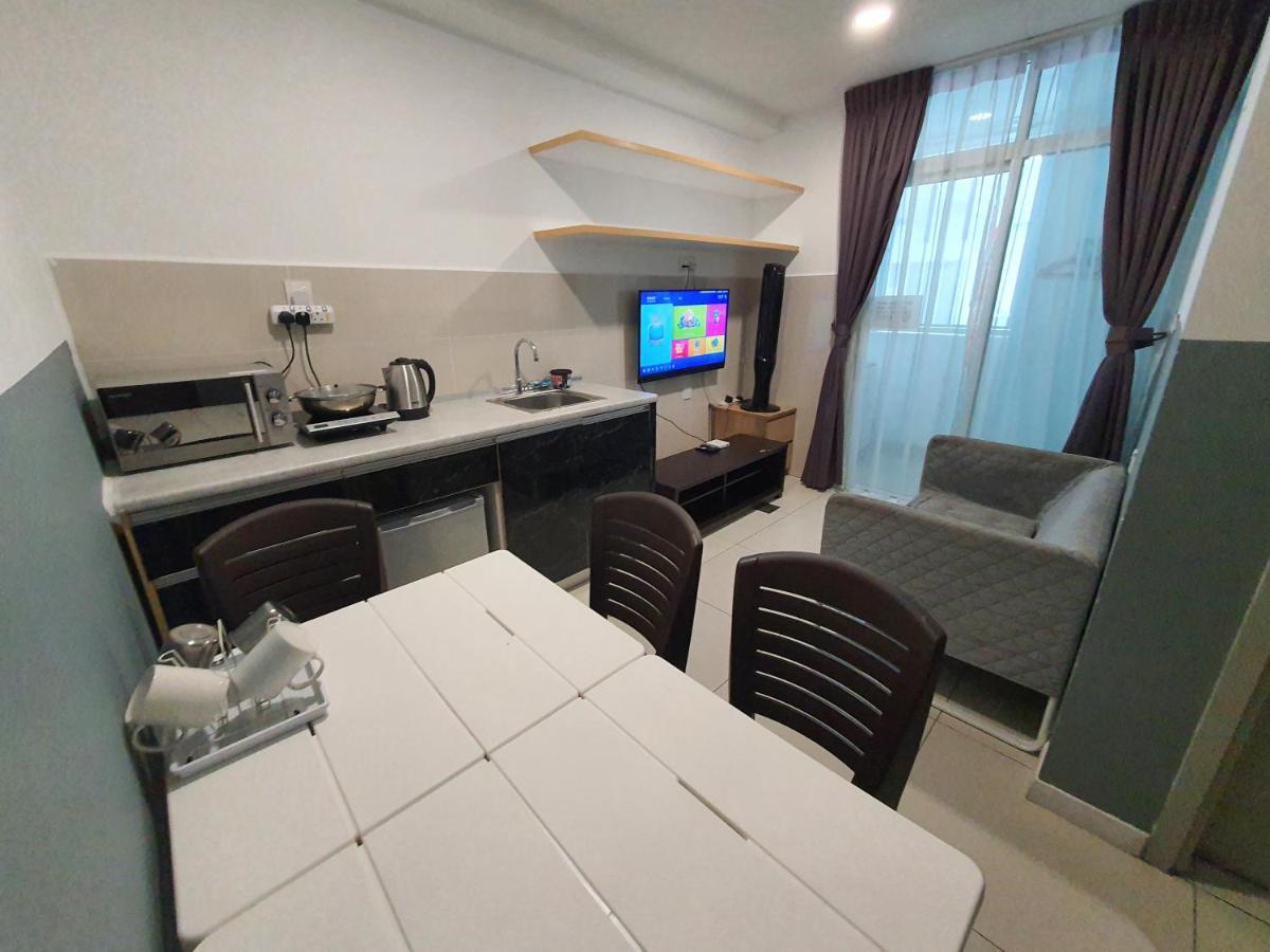 Lts Homestay At Sutera Avenue Kota Kinabalu Bagian luar foto